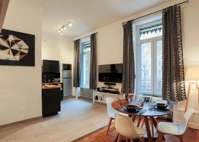 Apartman Gambetta Cosy Et Design